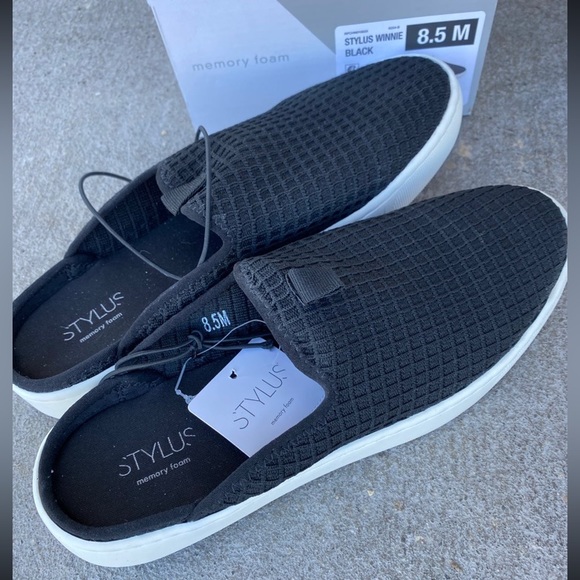 Women’s backless memory foam sneakers, black size 8 - Picture 2 of 3